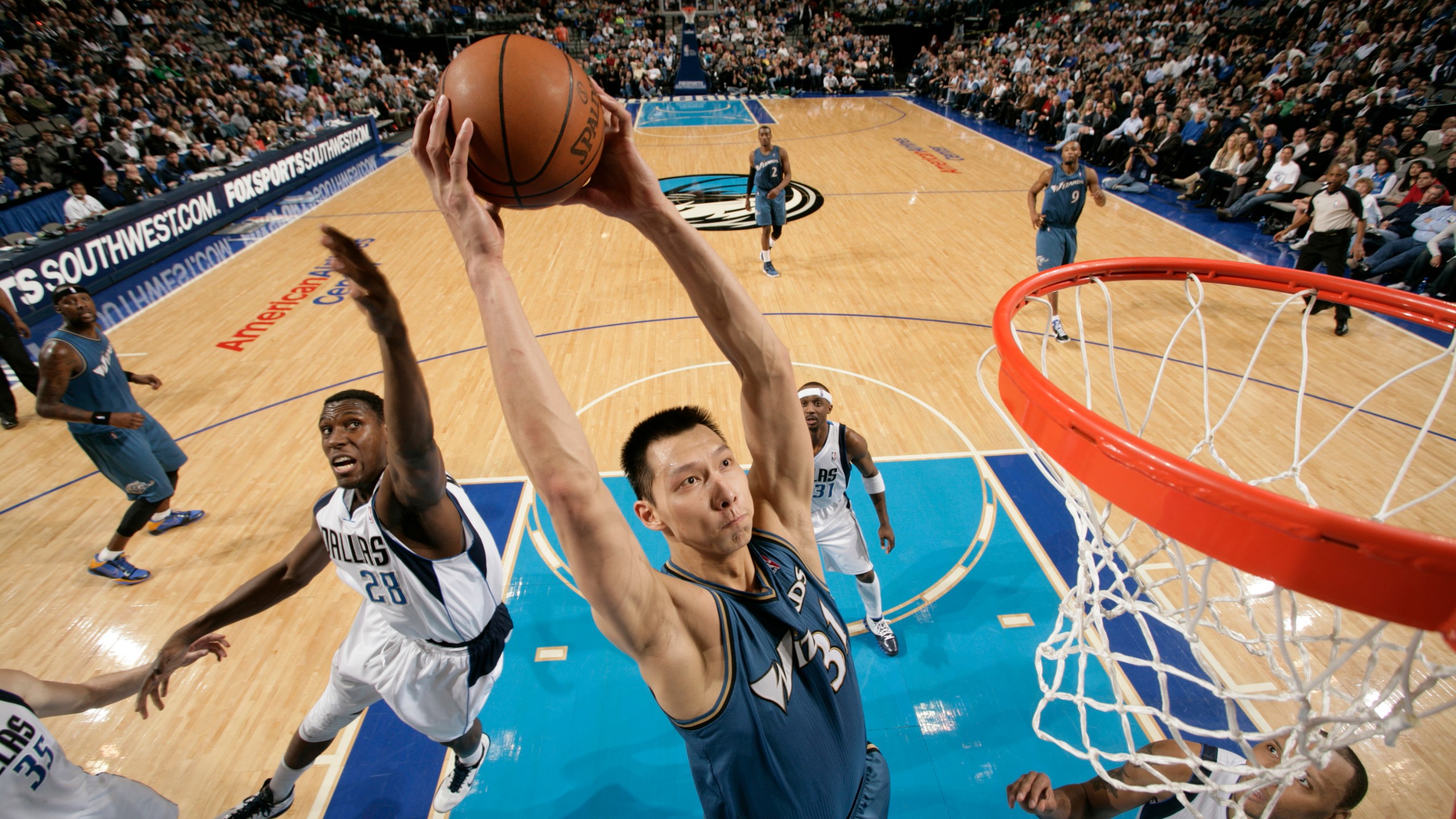 身体天赋爆棚，阿联NBA生涯30佳经典暴扣
