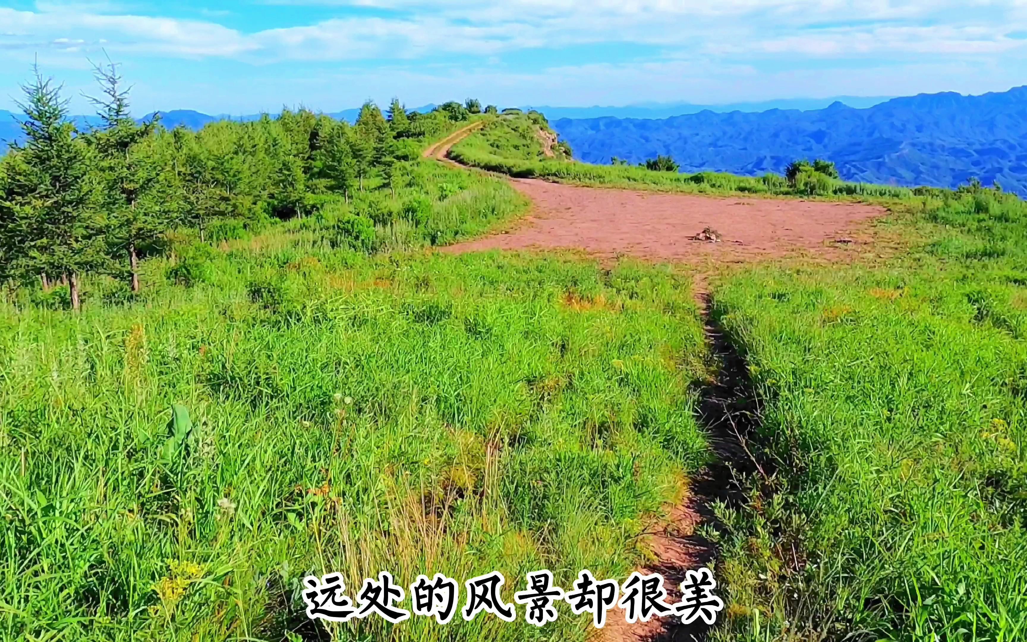 [图]最美北京自驾旅行目的地之赤壁丹霞：一块大石头美出天际线