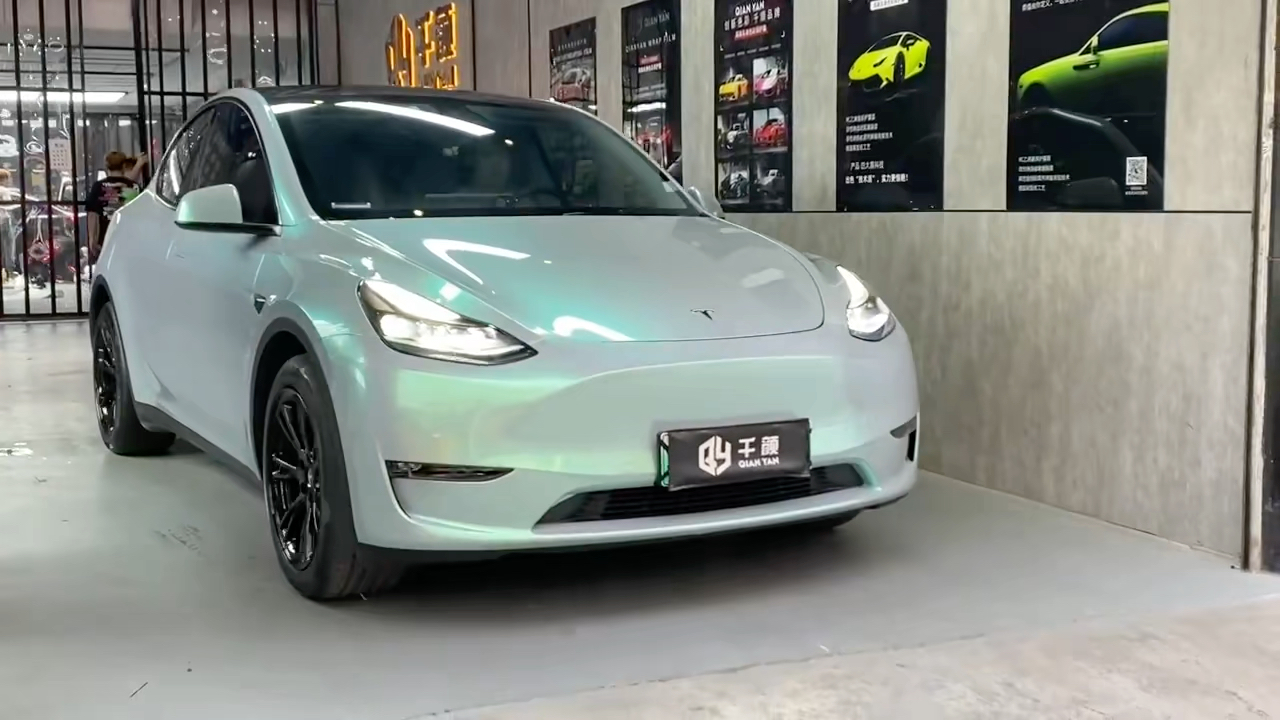 特斯拉-梦幻松石绿