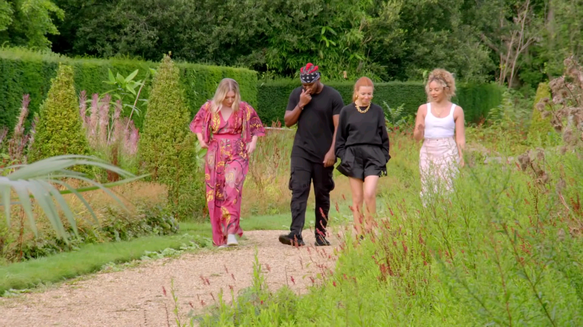 【little mix】jade做了4姐妹饼干 the great stand up to cancer