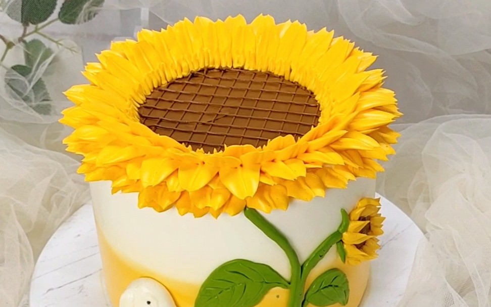 全奶油造型 今日分享一款暖暖的向日葵蛋糕