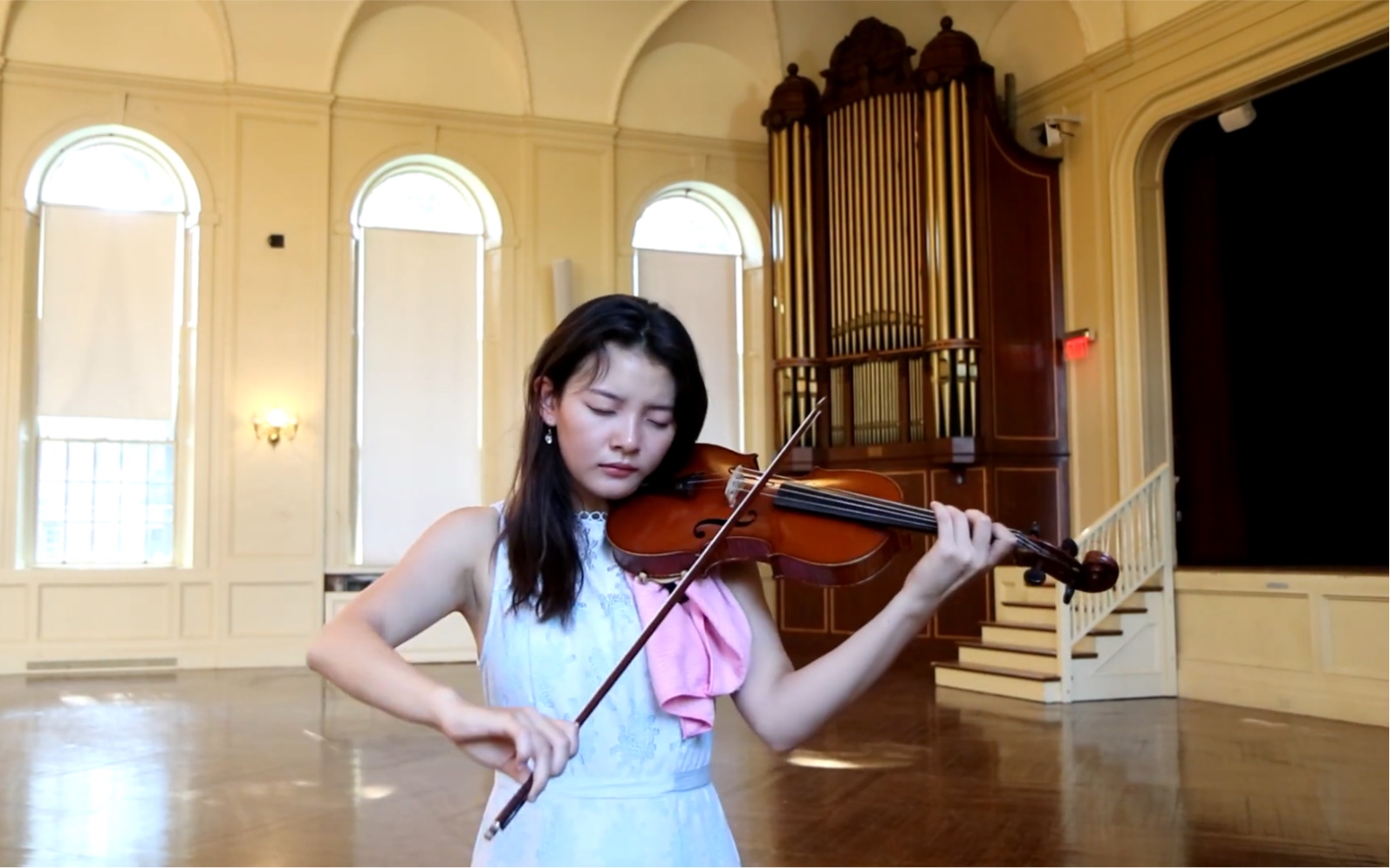 [图]Jennifer Jeon - 星条旗永不落 美国国歌 & 小提琴 / The Star Spangled Banner & Violin - American