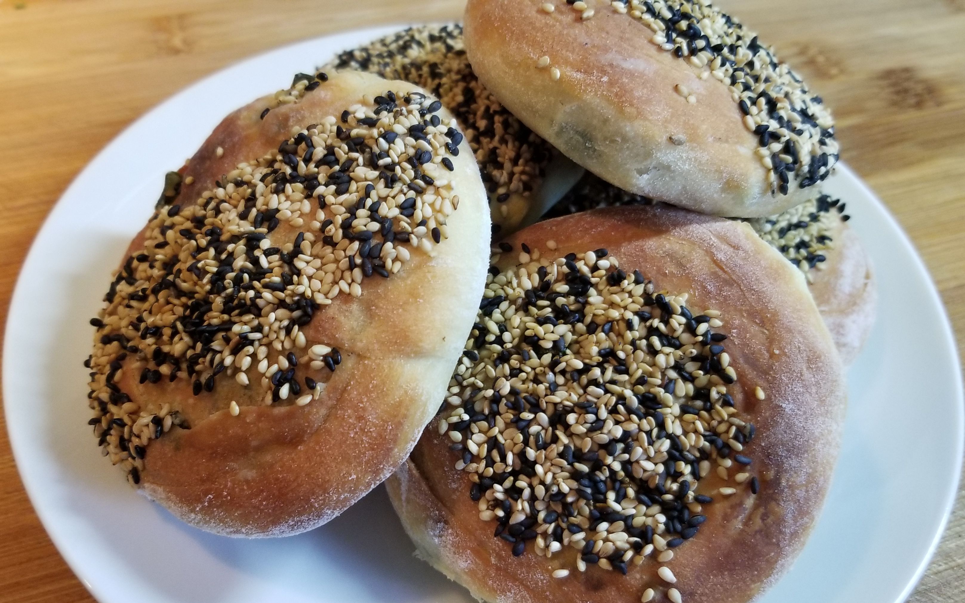 sesame green onion pastry 芝麻葱油饼