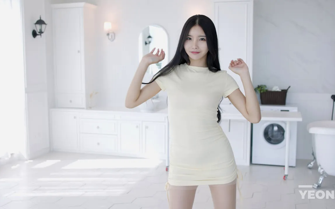 [图]Light Yellow Mini Dress Try-On, Yeonji, Pocket Girls