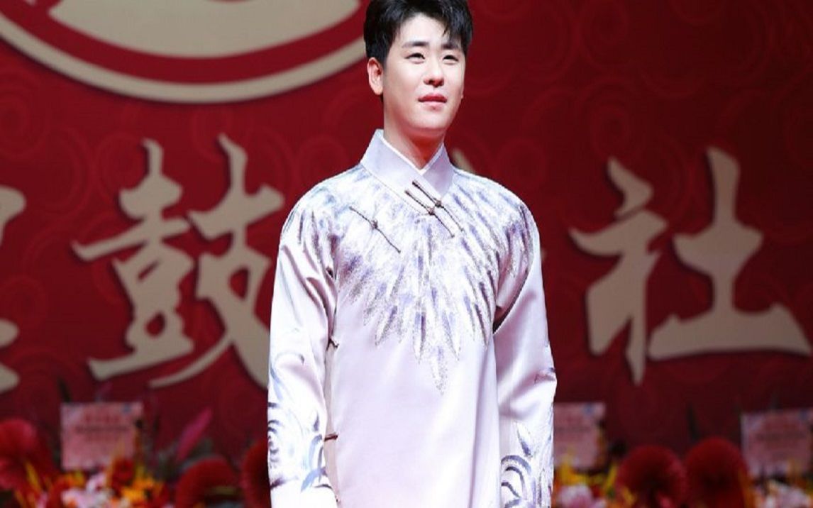 张云雷 先感受下张小辫儿的魅力#德云鼓曲社 #辫儿哥哥