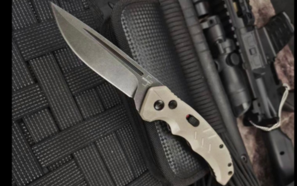 [boker]博客侧跳折刀,可算是有一款g10手柄,外形还算犀利,而且带保险