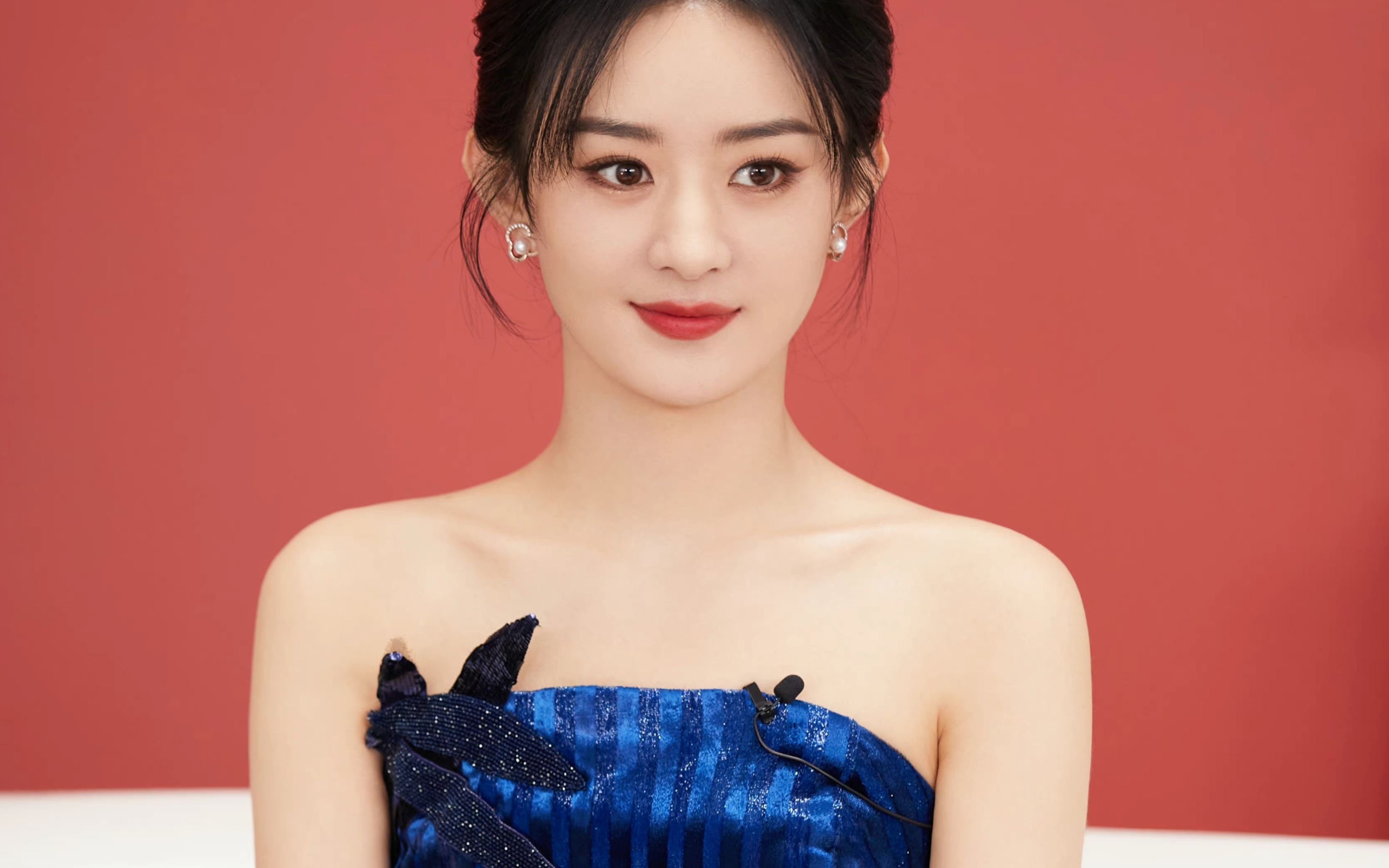 赵丽颖演技|直播小手一撑就是许半夏,换个姿势就是何幸福