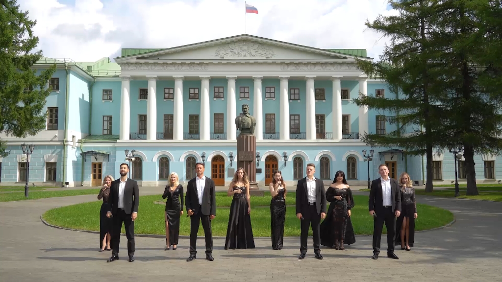 俄罗斯联邦国旗日