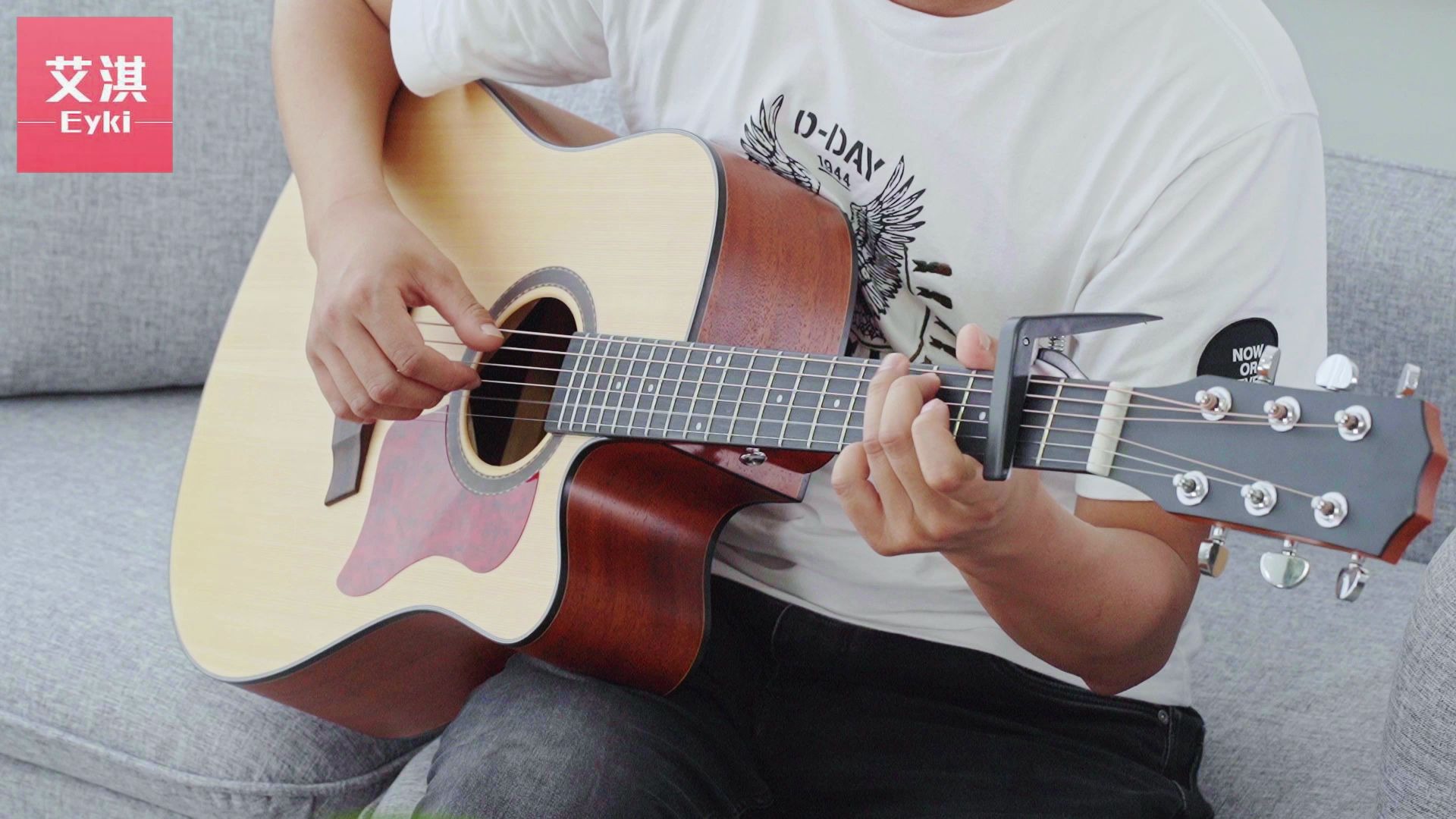 艾淇民谣吉他演奏赵雷成都弹唱