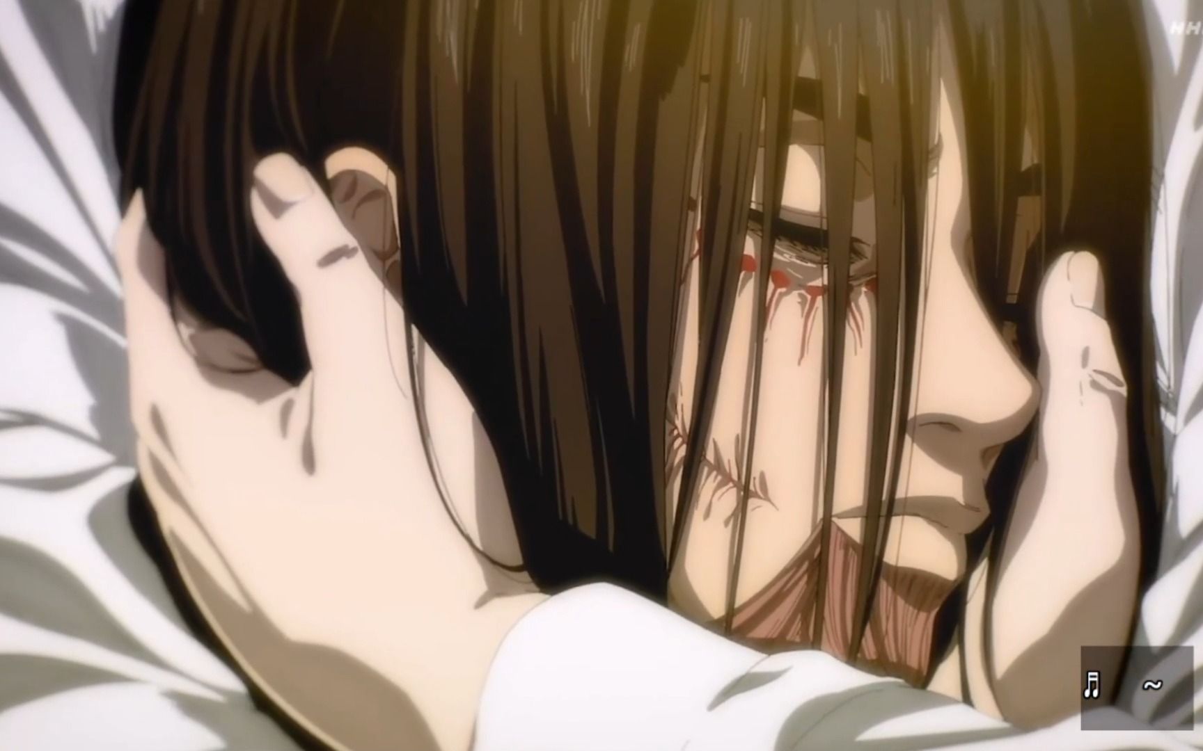 三笠抱着艾伦的头,和祖奶奶对话