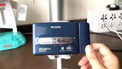 爱华爱娃小写AIWA aiwa PX530 磁带机walkman 分享。_哔哩哔哩_bilibili