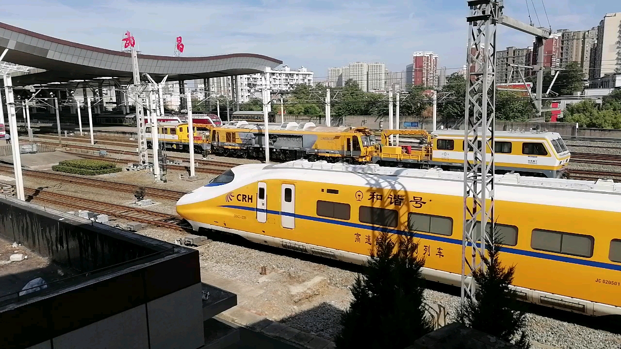 crh2j-0205检测列车图片