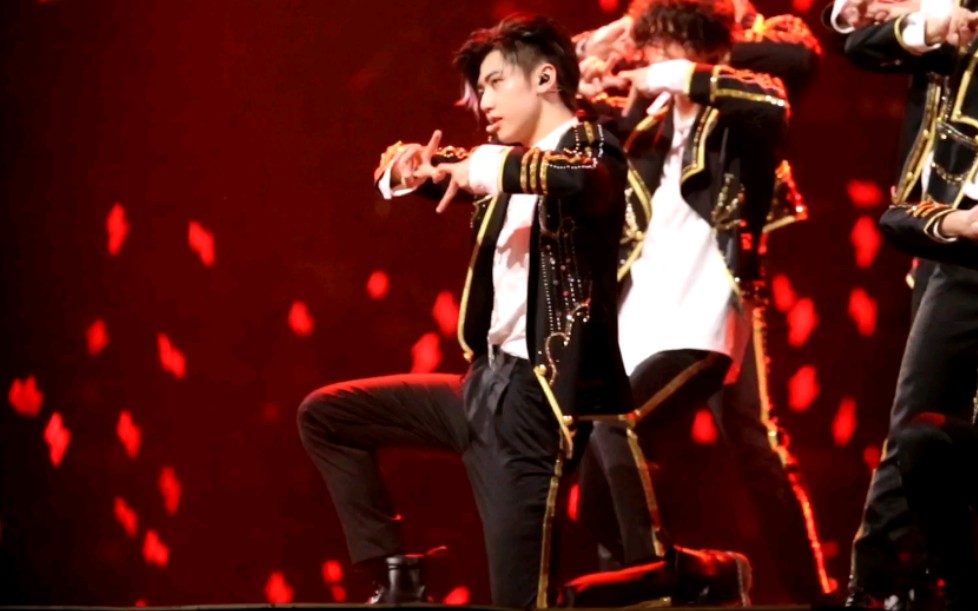 r1se焉栩嘉wearer1se演唱会重庆场青鸟焉栩嘉focus