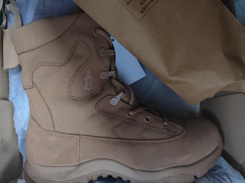 华华的火箭靴喜不喜欢