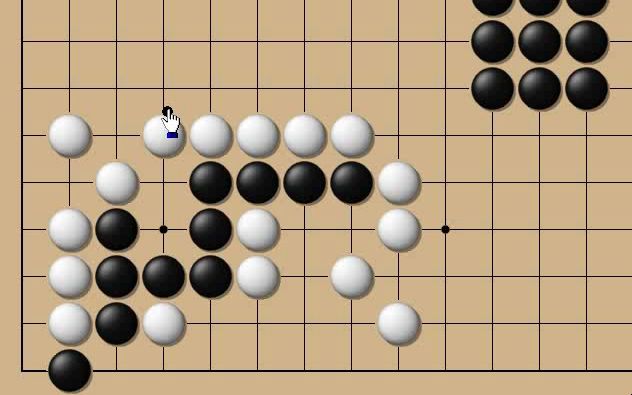 黑棋需要先手吃住下方白棋,次序的交换很关键 2k教学