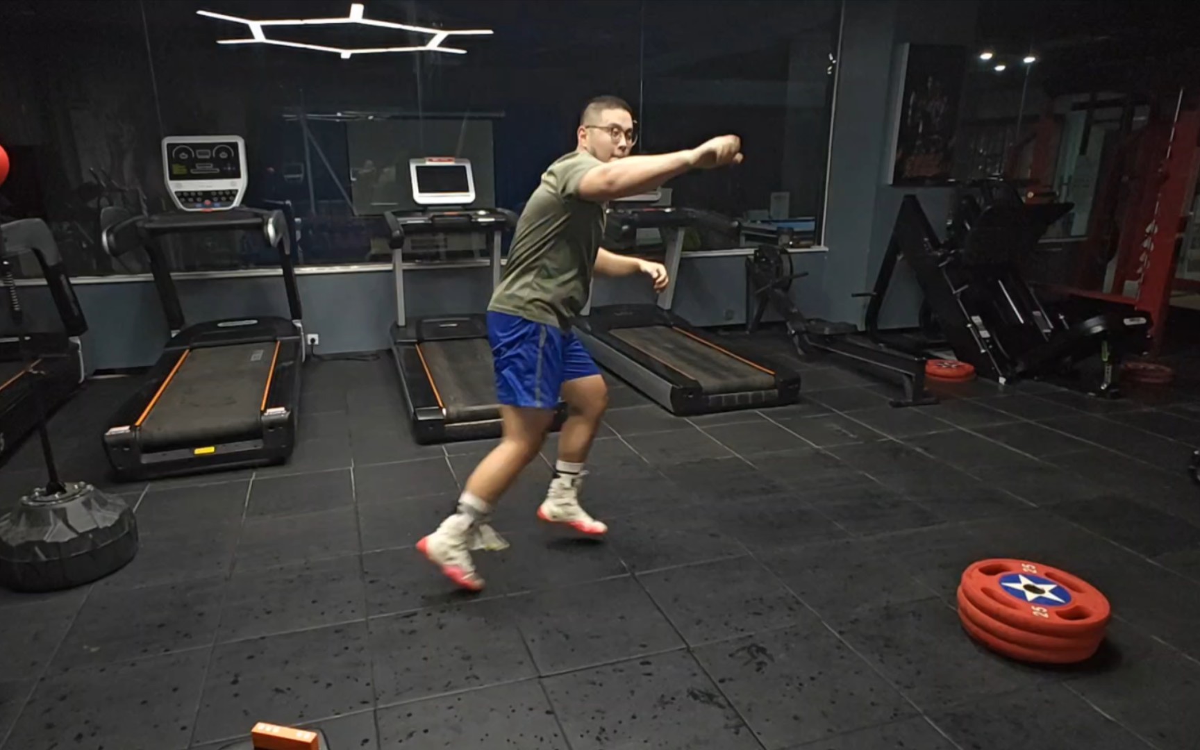 蝴蝶步-让拳击运动优雅示人