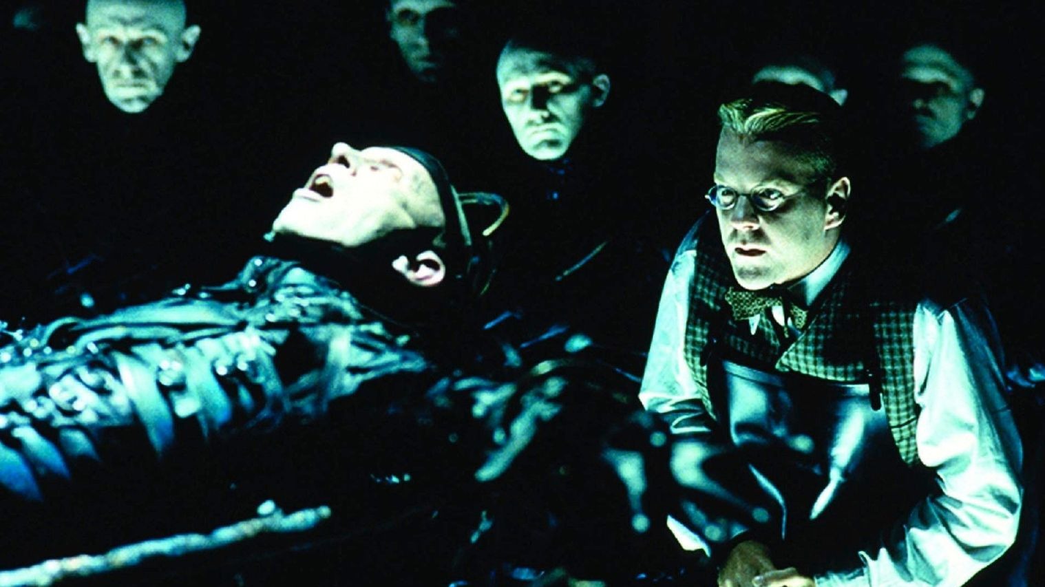 记忆是不可信的,血缘和人际圈是虚假的,詹妮弗