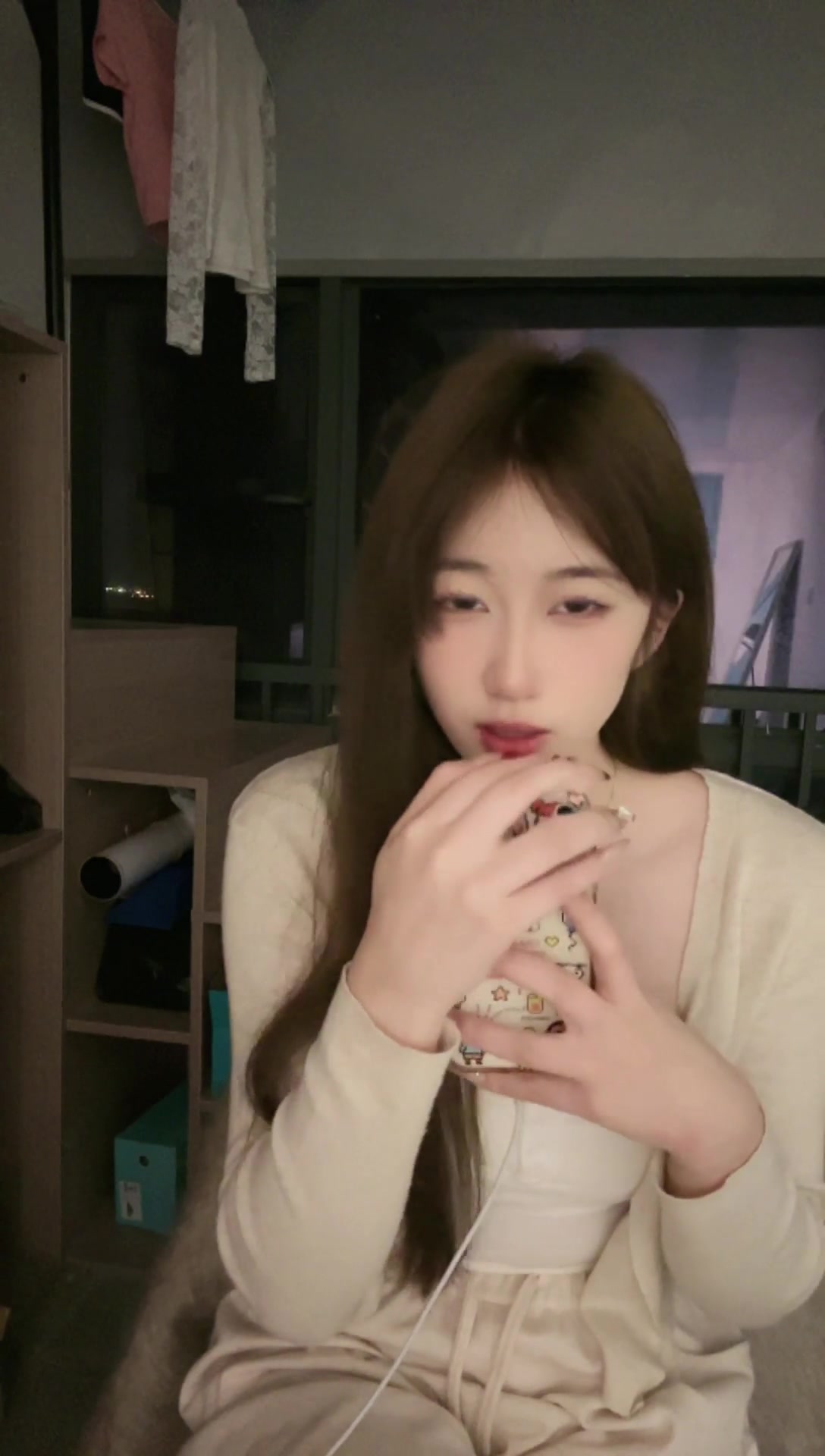 小姐姐_xoooooxv__2024-02-03_010806_转码 (1)