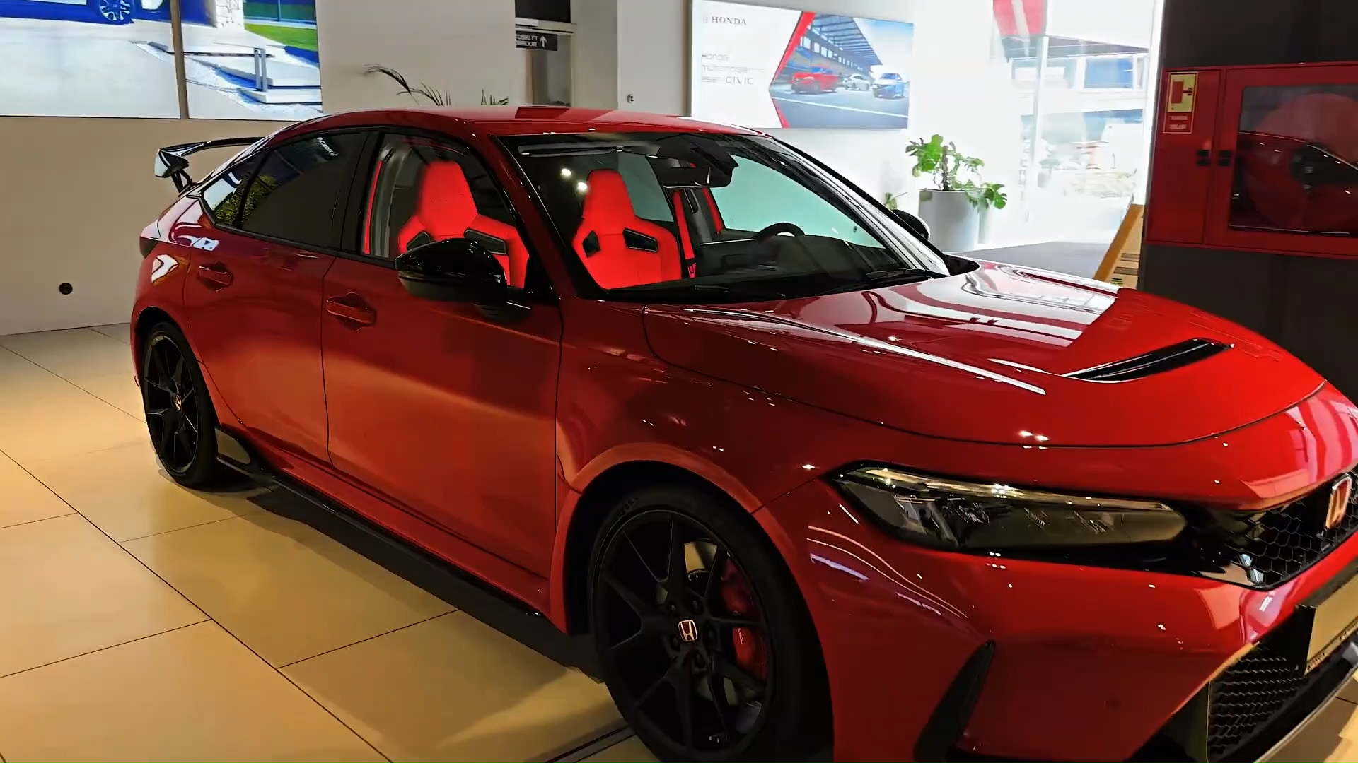 2024本田思域r型-疯狂跑车