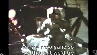 月球上验证自由落体David Scott does the feather hammer experiment on the moon
