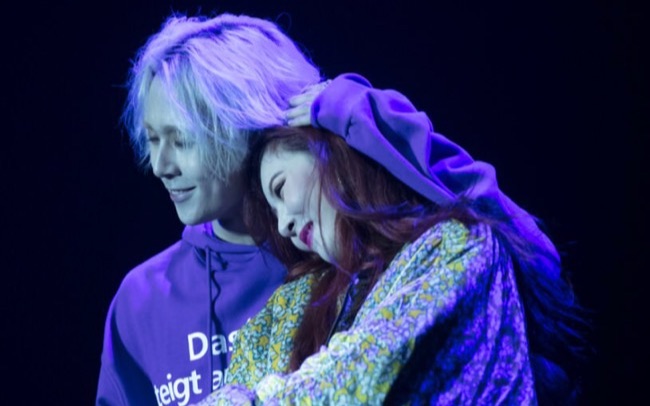 [图]Hyojong & HyunA | Purple 171014 in Hong Kong