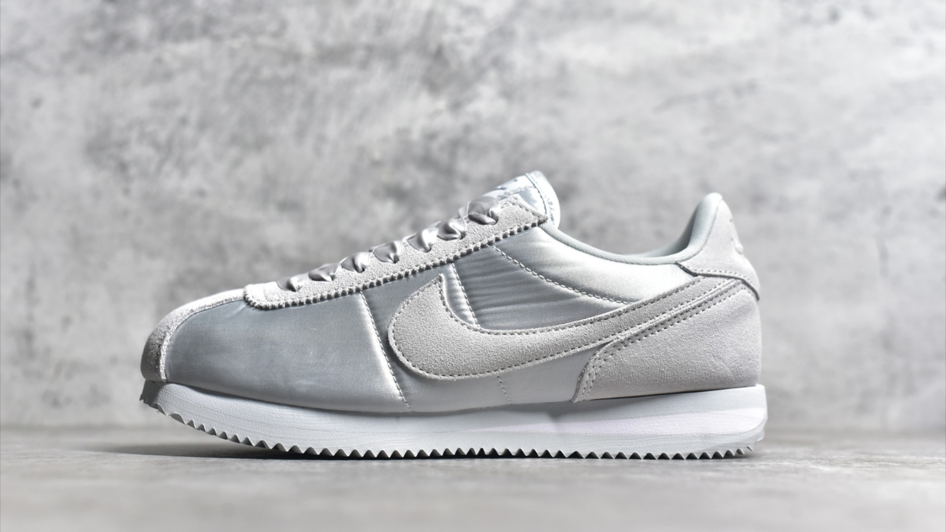 ▪️公司级别NK nike Classic Cortez Leather 阿甘复古初代皮革慢跑鞋哔哩哔哩bilibili