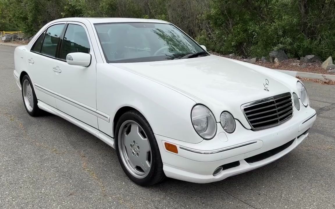 heres why i love the 2000 mercedes-benz e55 amg