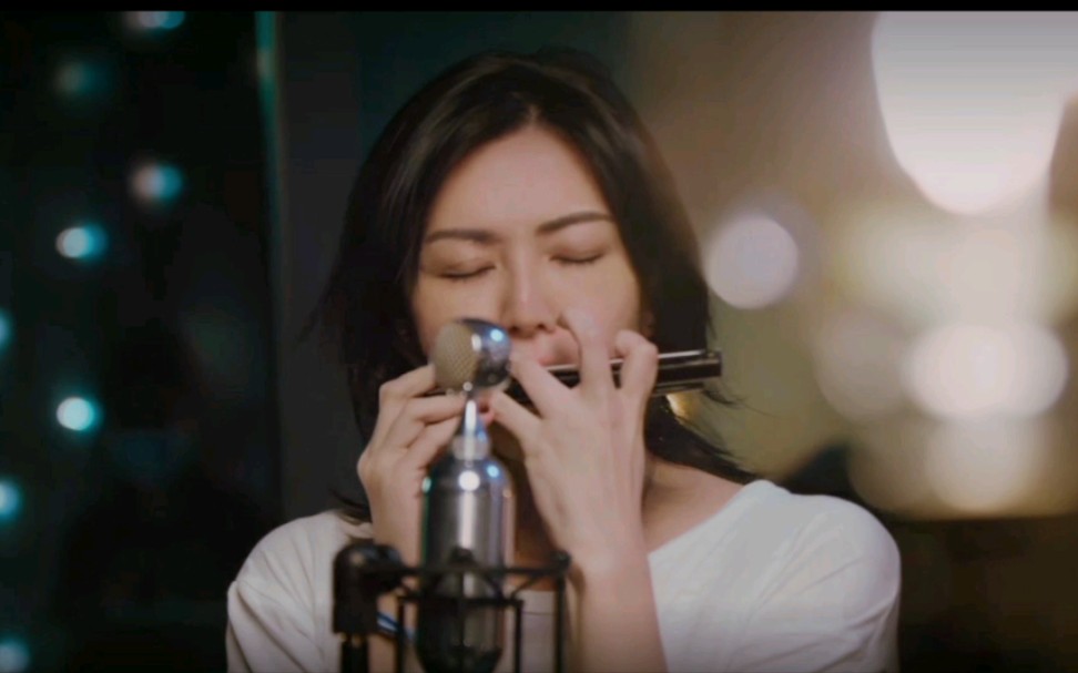 孙燕姿【雨还是不停地落下】20周年 现场live吹口琴