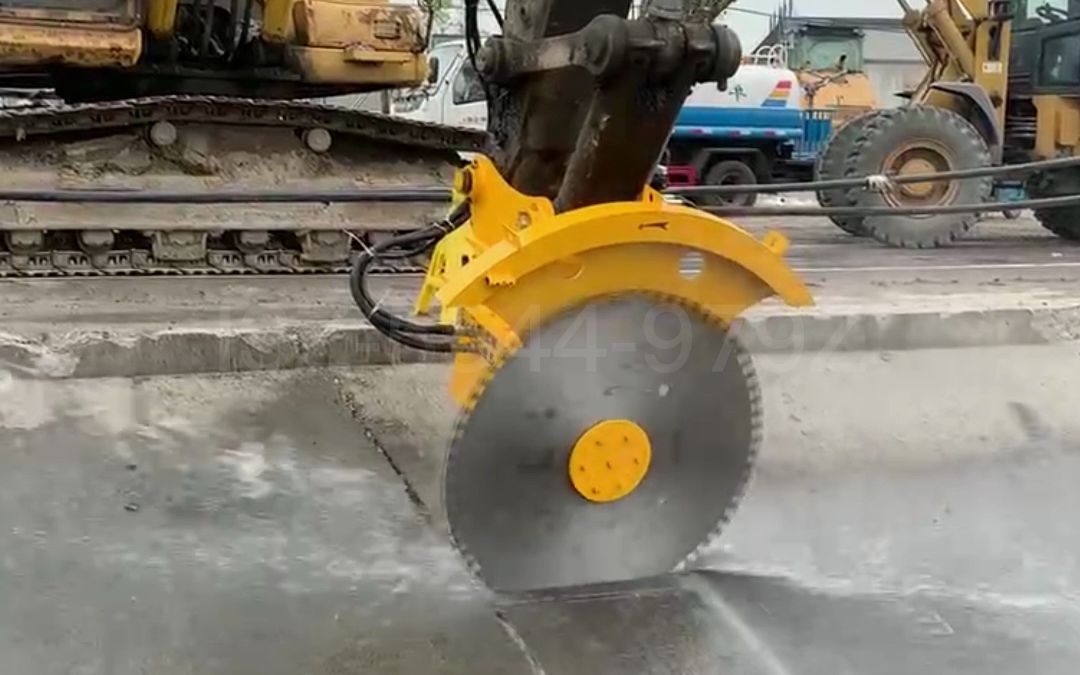 液压岩石锯 大型圆盘锯 挖机矿山锯 石材切割锯 旋转切割锯