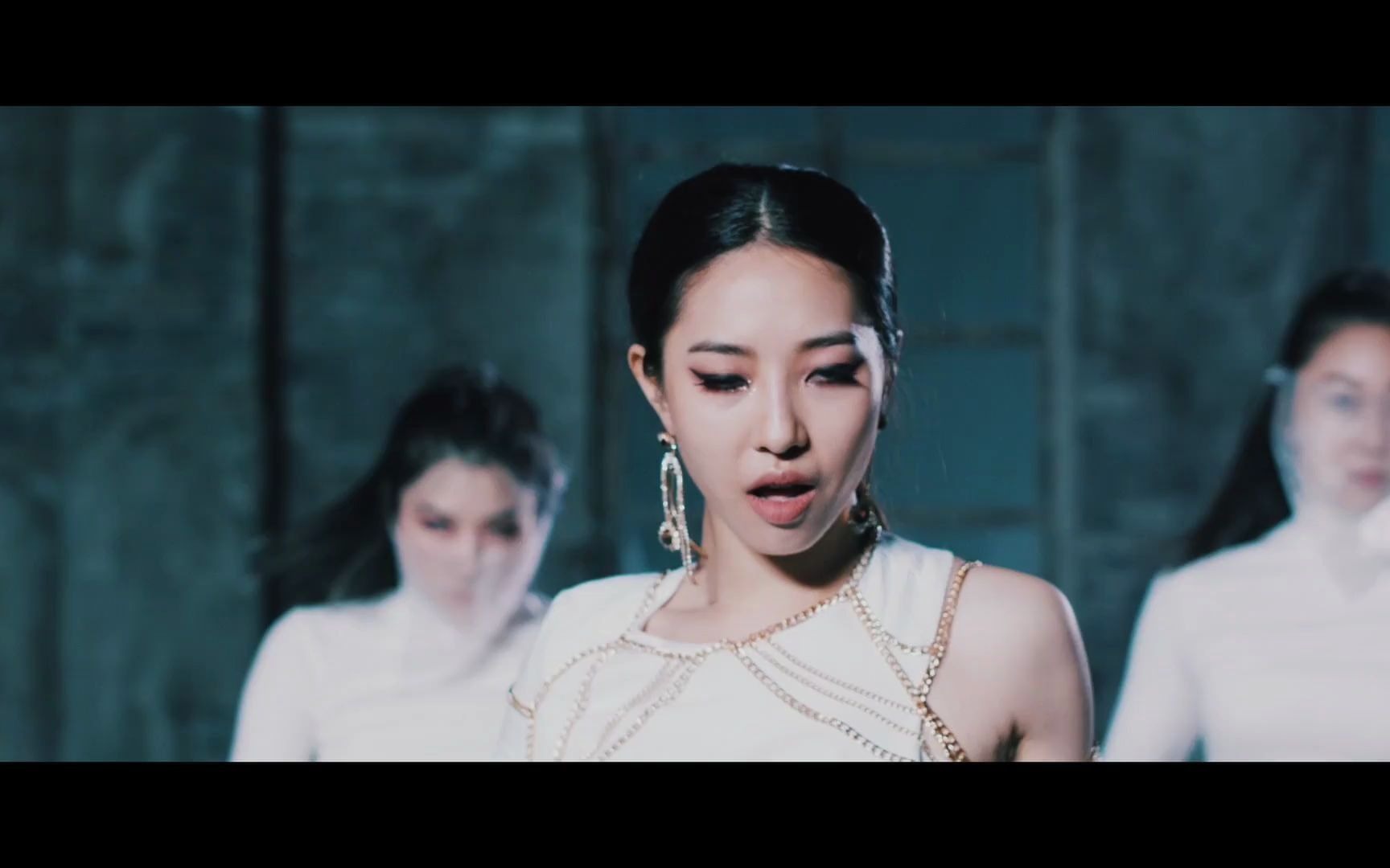 bestie宋多惠(dahye)《bad blood》mv 预告teaser2