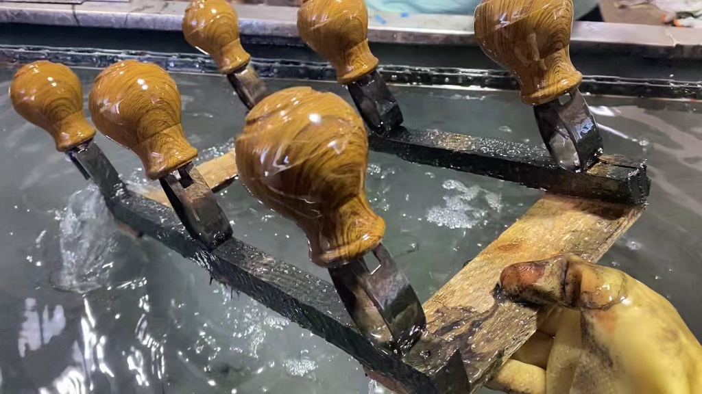 窗帘拉杆头木纹水转印#制造业 #工艺品 #塑胶 #深圳水转印#广州水转印