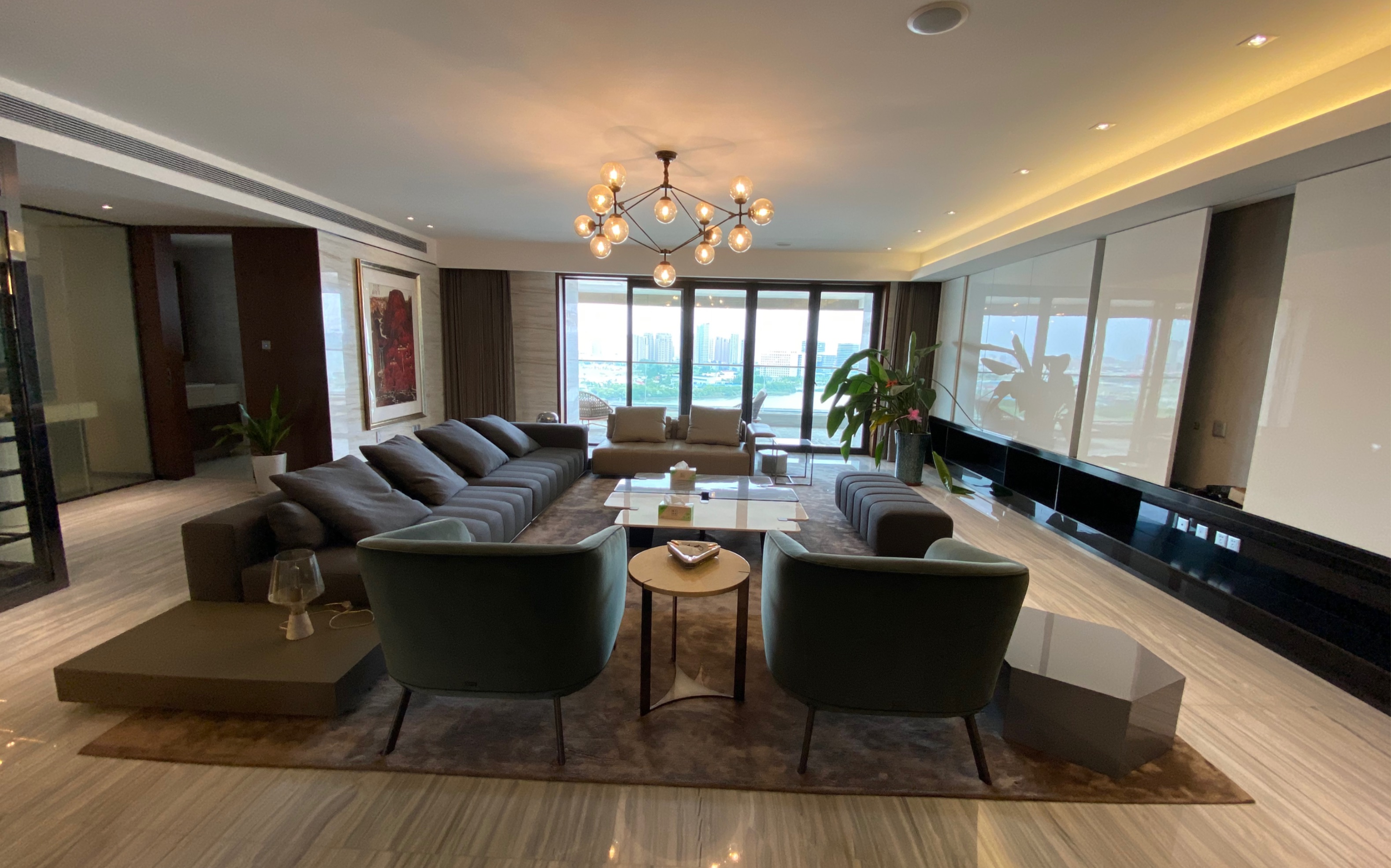 魔都豪宅徐汇滨江12亿1100平江景大平层实际使用1300平二套打通无敌江