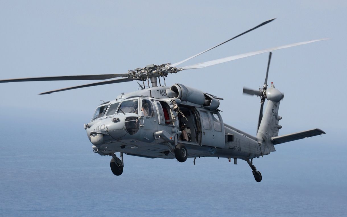 美国航载机再次扎进大海7亿人民币打水漂网友再接再厉