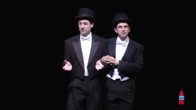 [图]Turn It Off - Max von Essen, Brandon Uranowitz - Easter Bonnet Competition