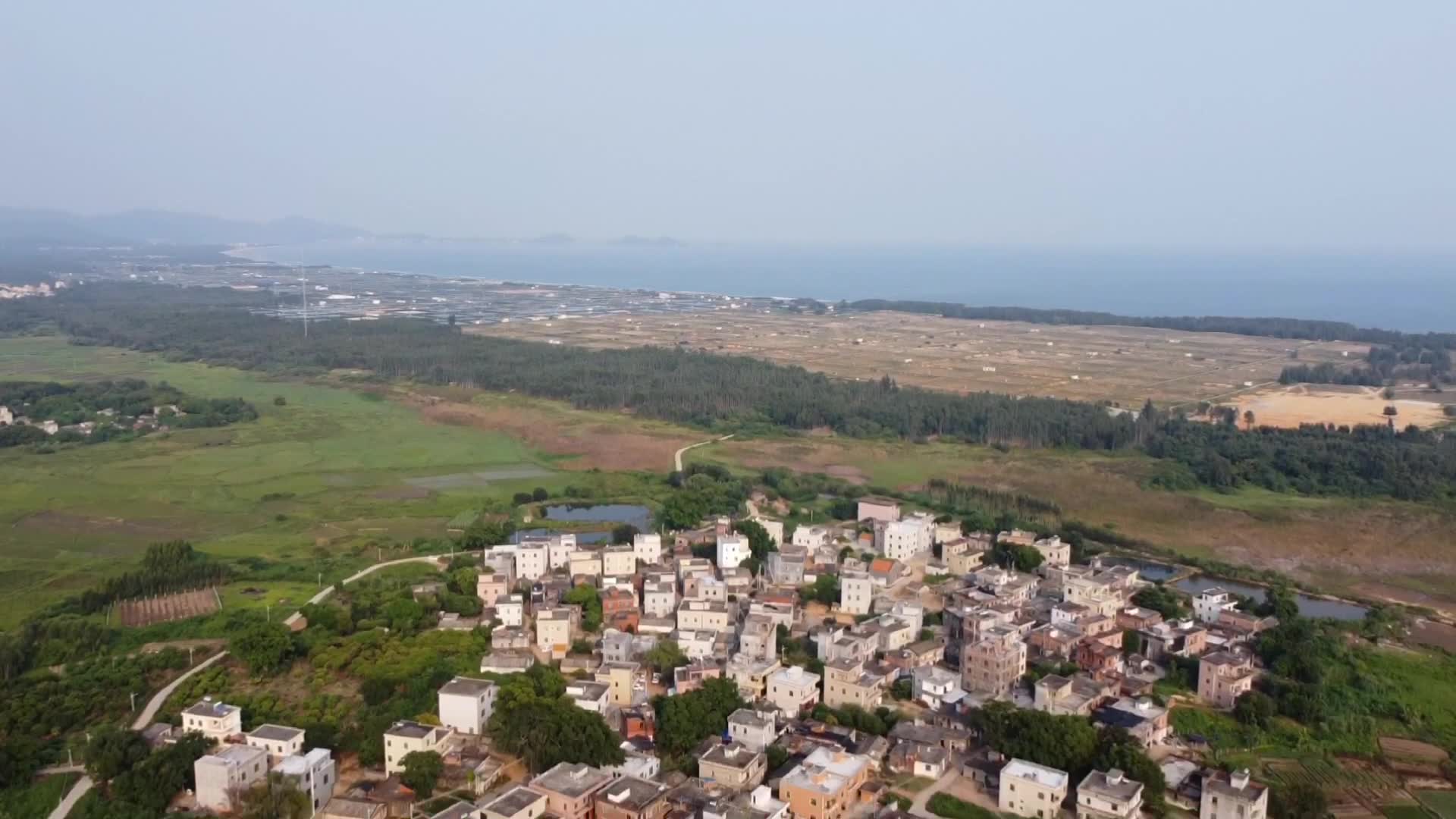 [图]航拍最美小渔村，广东省阳新县上洋镇挖仔村，太平洋边的小村庄