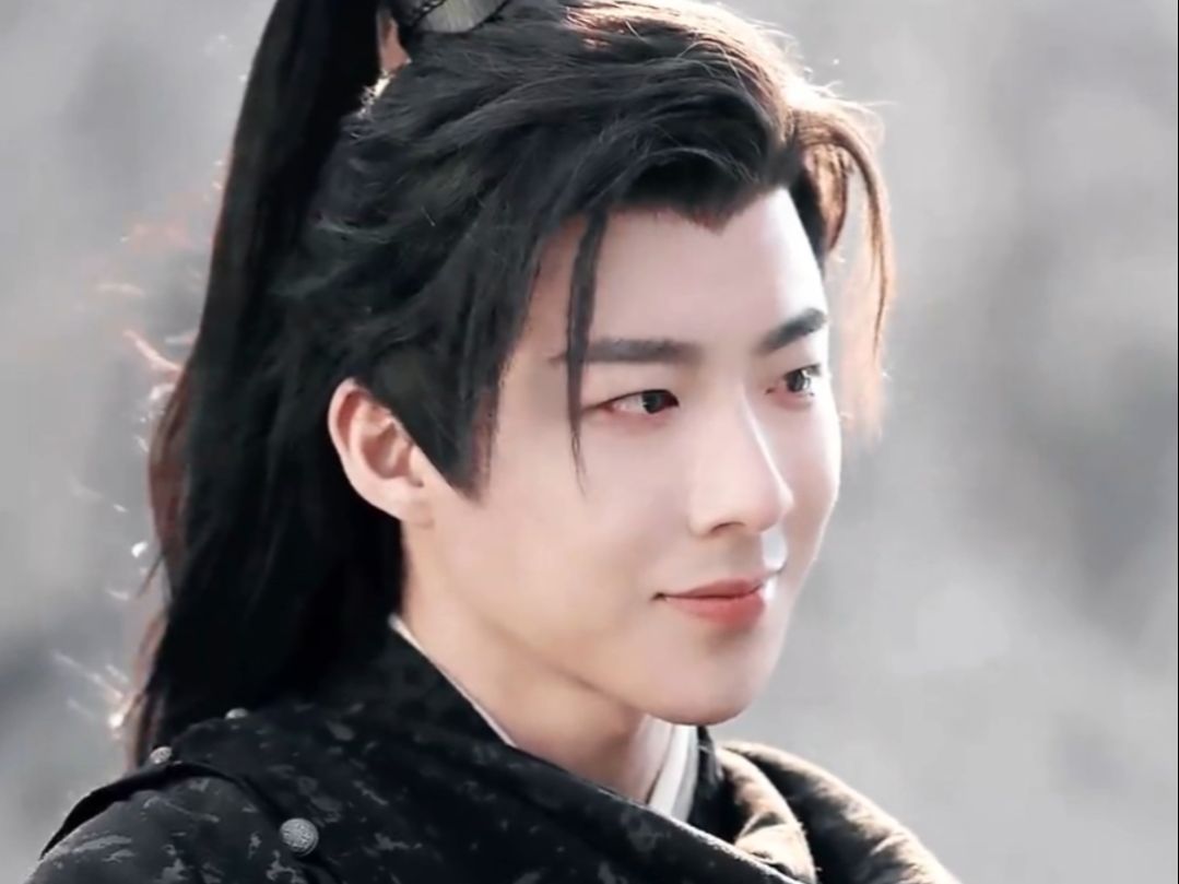 刘宇宁古装造型的这个大口水兜 还怪好看嘞