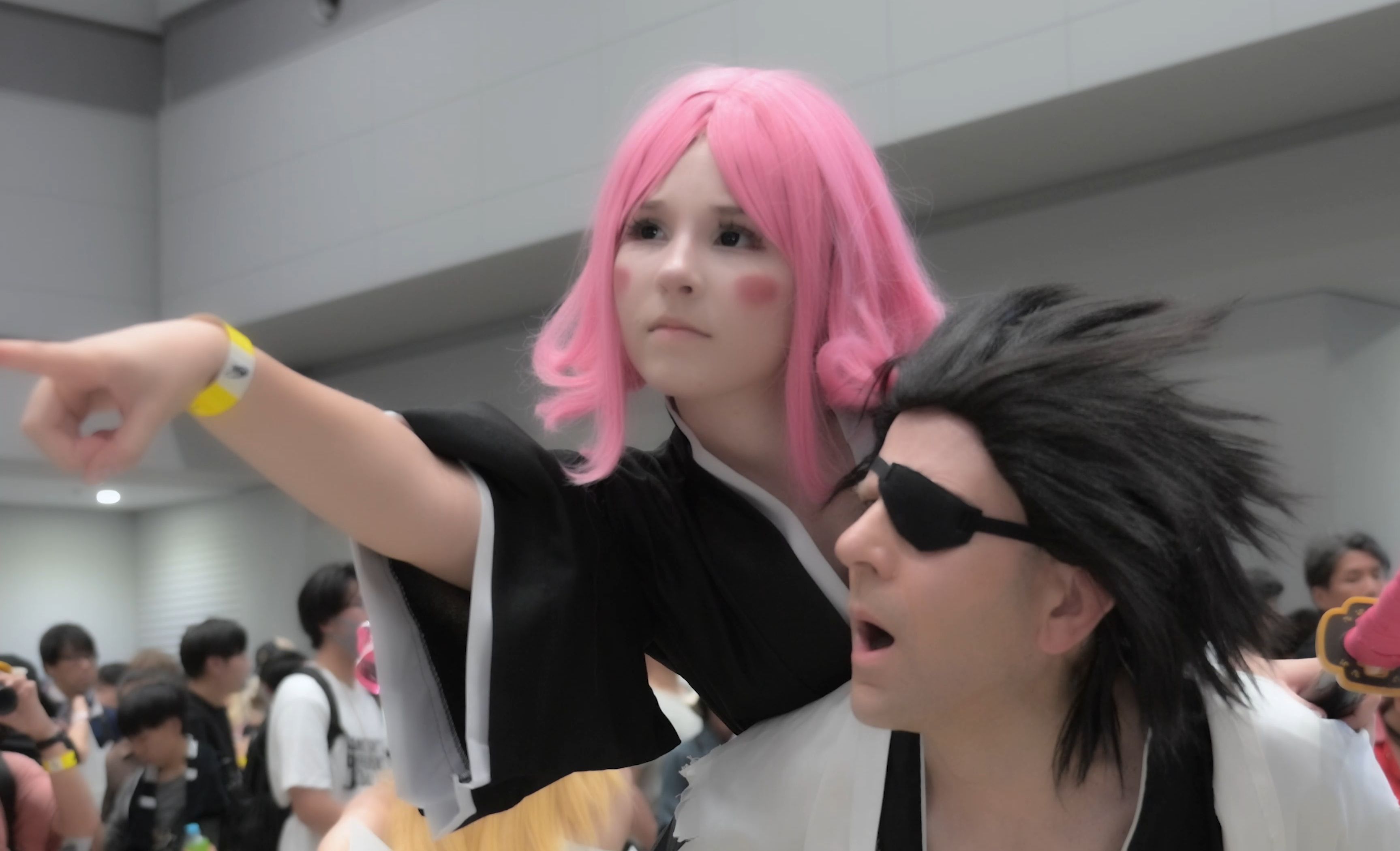 东京【c104】死神cos 在c104会场迷路的剑八和草鹿八千流 出镜:ivy