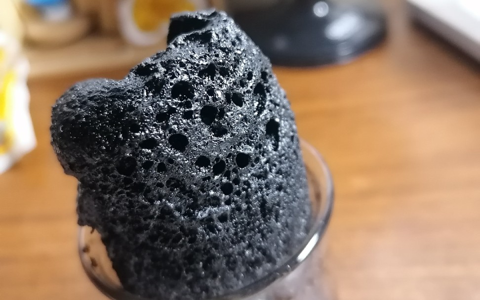 【化学实验】黑面包实验(浓硫酸的脱水性)_哔哩哔哩_bilibili