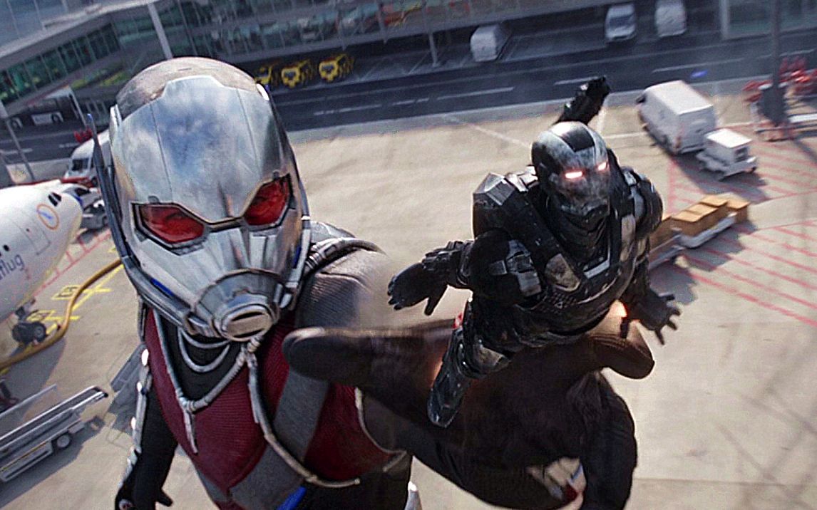 蚁人把身体变大了100倍,一只手就能捏爆钢铁侠,太霸气了!