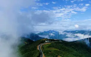 Download Video: 湖北五峰高山雨后风景