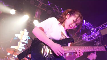 KOIAI/大村バンド 大村孝佳の大村バンドとLi-sa-X率いるKOIAIが赤羽で初対バン – YOUNG