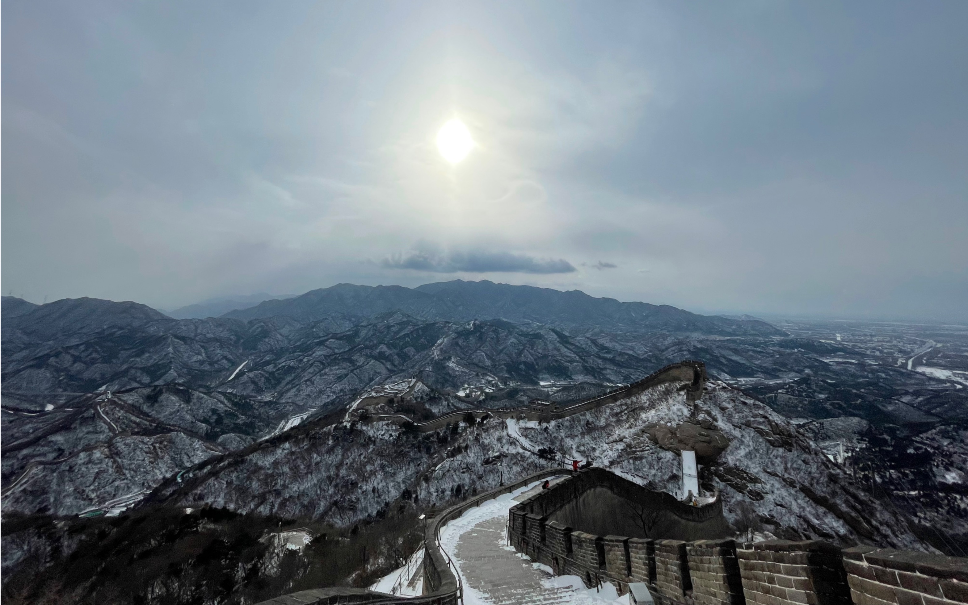 北京的第一场雪,八达岭长城的雪景很壮观