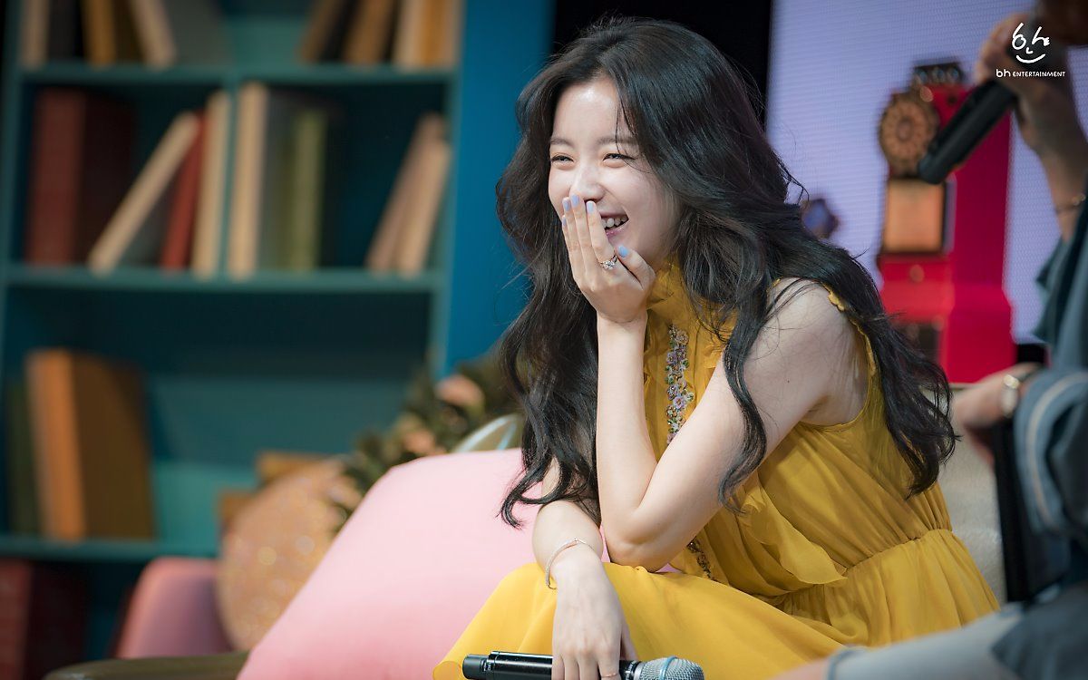 韩孝周20170617韩孝周粉丝见面会你好吗好久不见舞蹈视频twicett