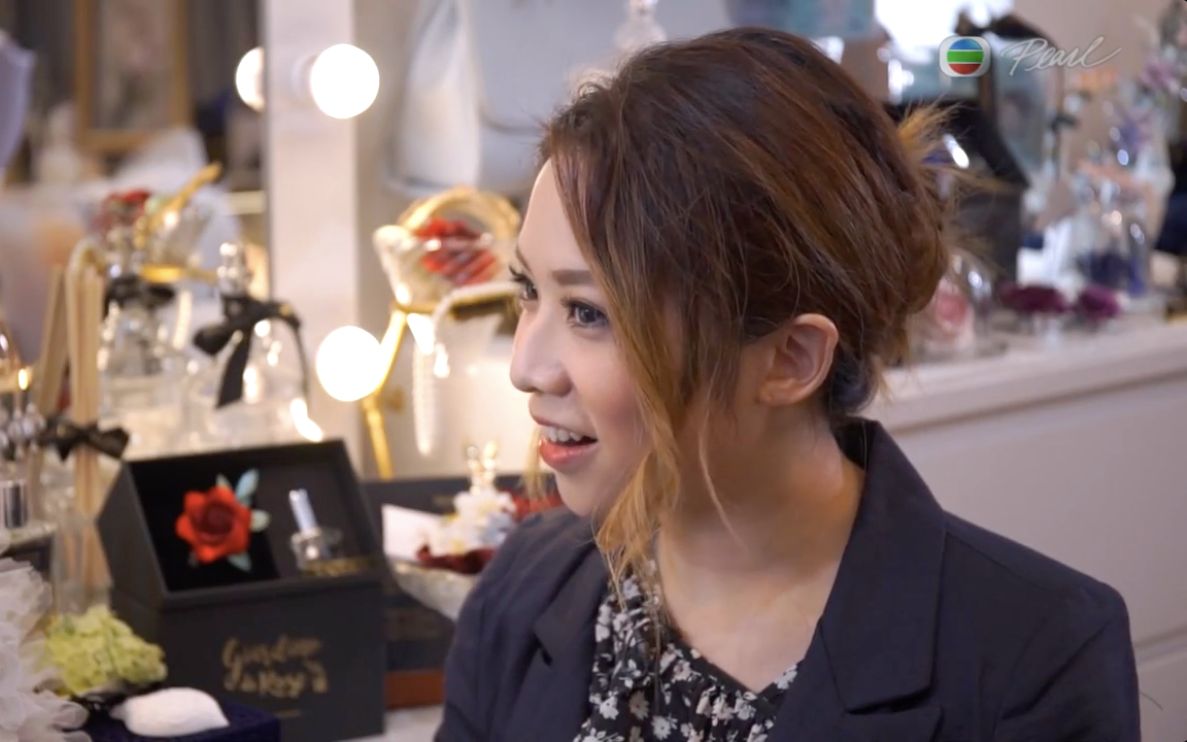 [气节纯英]2014港姐冠军 维他奶太子女 邵珮诗 "dolce vita" - 明珠台