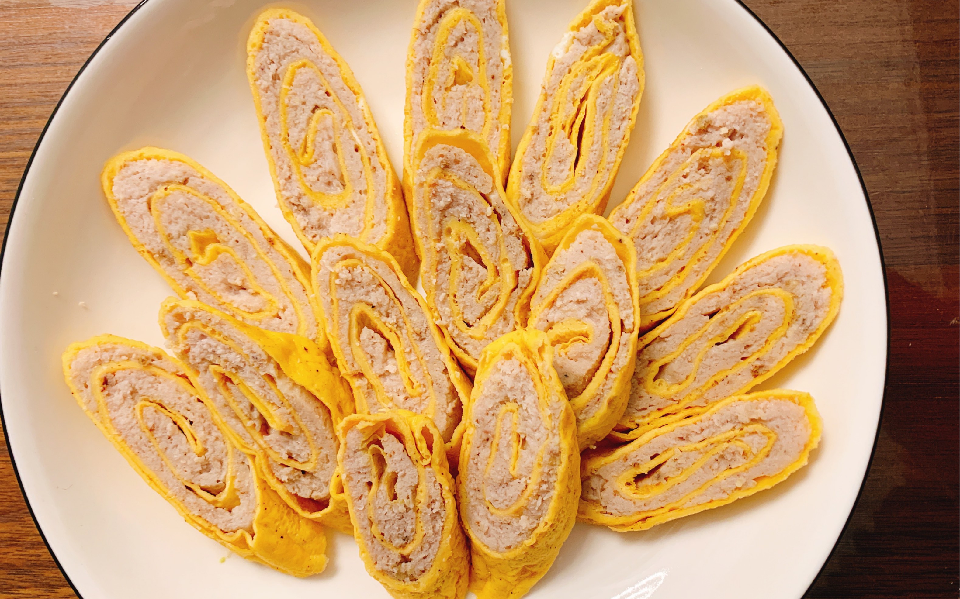 简单宅家料理—鸡蛋肉卷