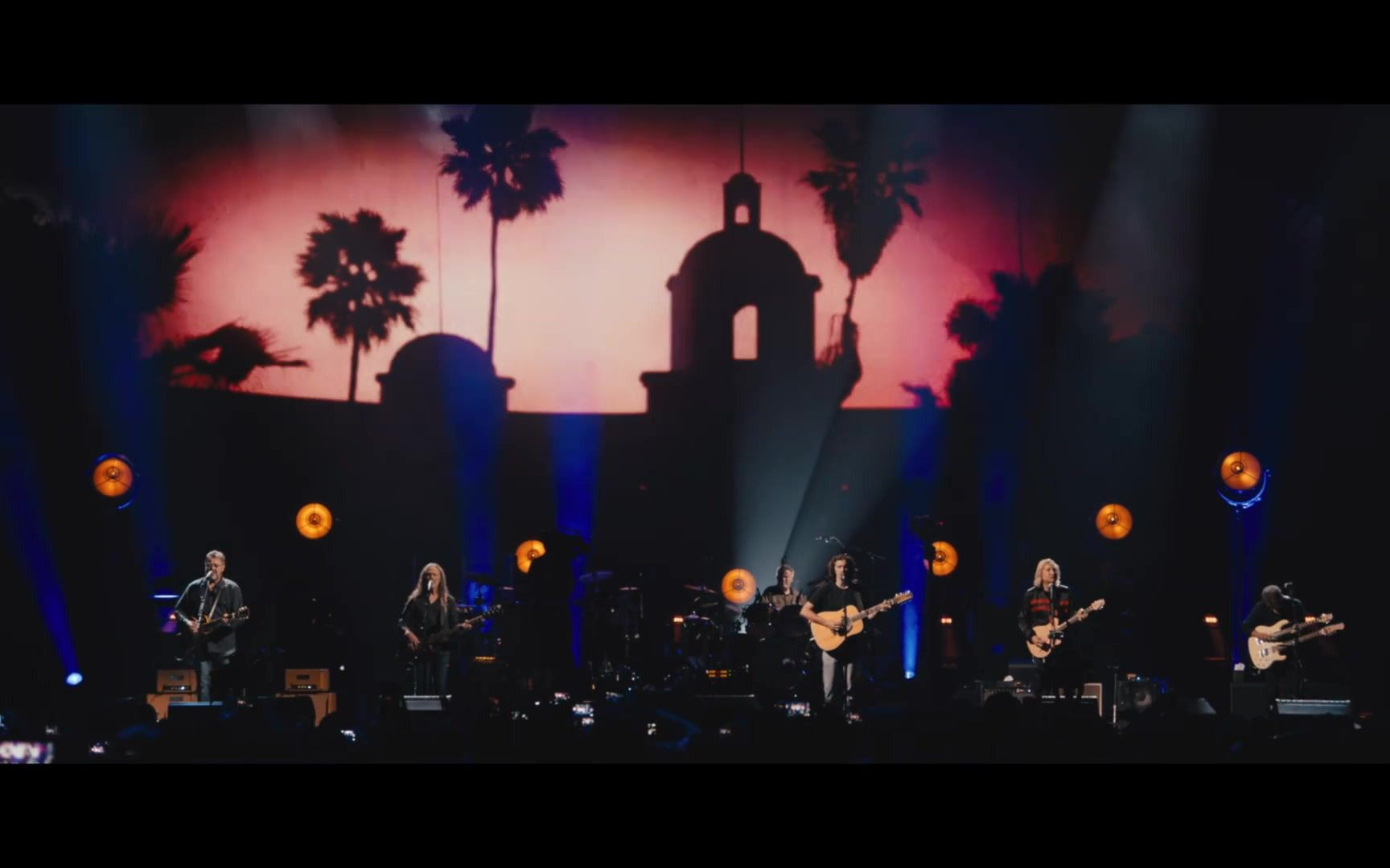 [图]Hotel California【老鹰乐队 Eagles】2020最新专辑 Live from the Forum MMXVIII-加州旅馆（2018）