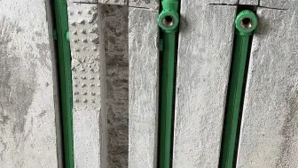 卫生间水路走地➕大循环。这大循环做得感觉不对呢？#水管对接技巧 #水电工 #水管热熔管接法技巧 #墙排下水管安装方法 #回水管有三种接法图