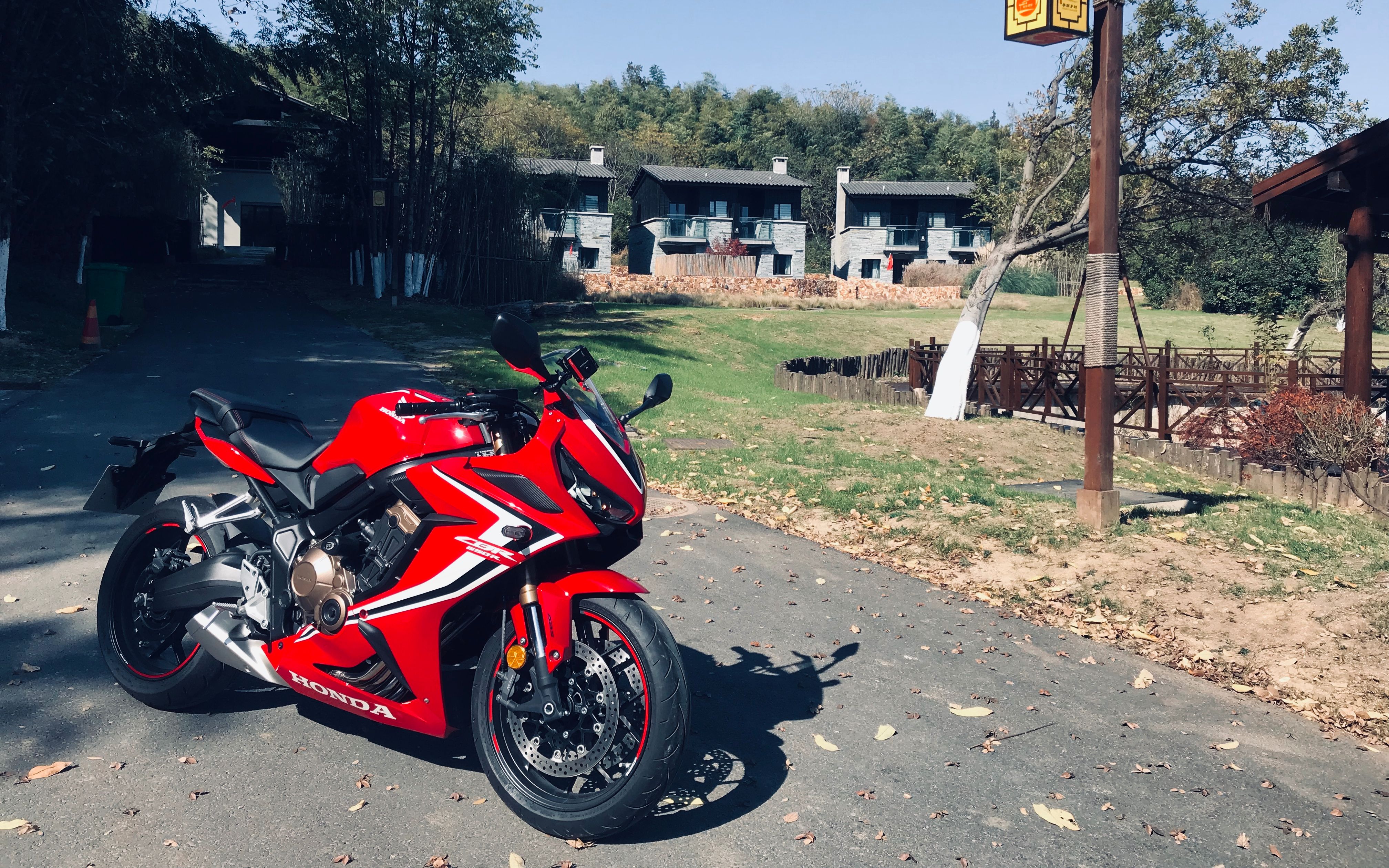 活动  《重机山林》之骑摩托的裸辞老男孩-cbr650r