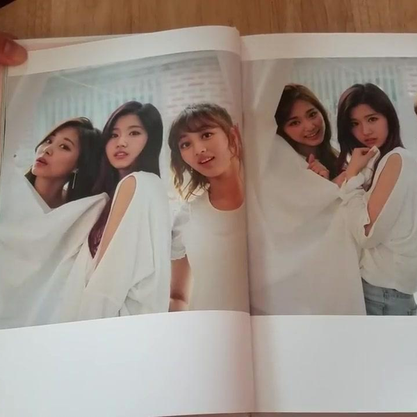 TWICE One In A Million 1st Photobook DVD写真花絮- 开箱拆专