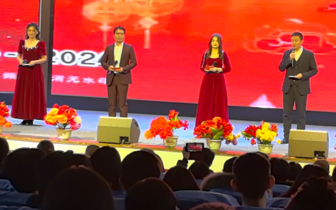镇赉一中2023元旦晚会开幕式
